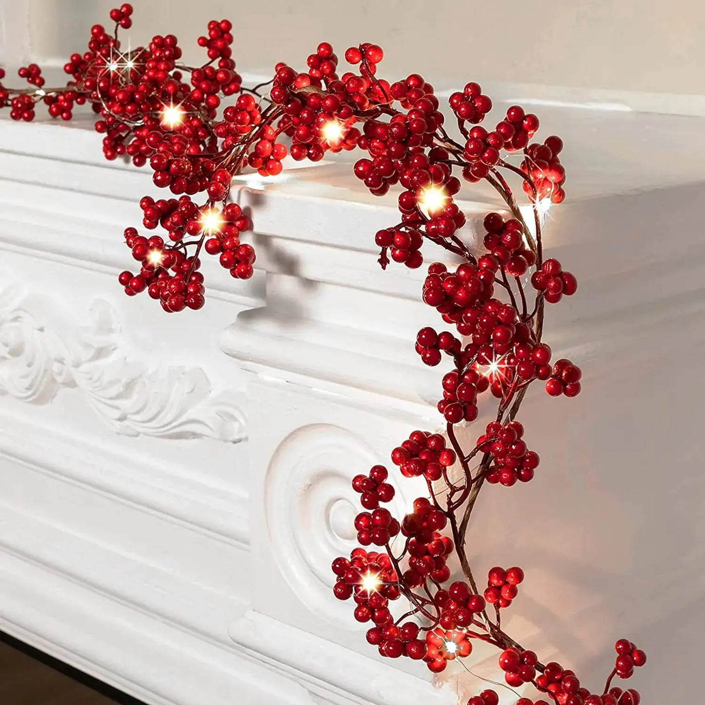 Winter Berry Christmas Garland