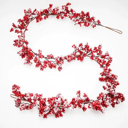 Winter Berry Christmas Garland